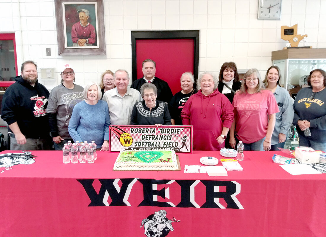 Weir softball field named to honor former coach | News, Sports, Jobs - Vimarsana News